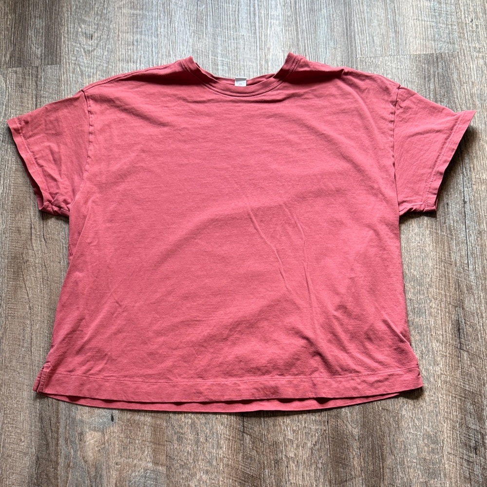 Old Navy Relaxed Boxy Tee in Dusty Rose